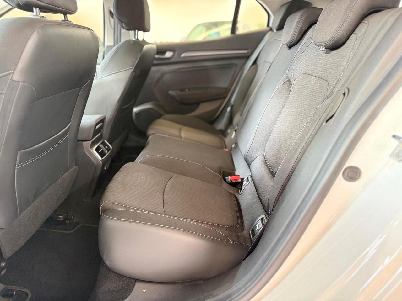 Renault Megane Mégane Blue dCi 115 CV R.S. Line