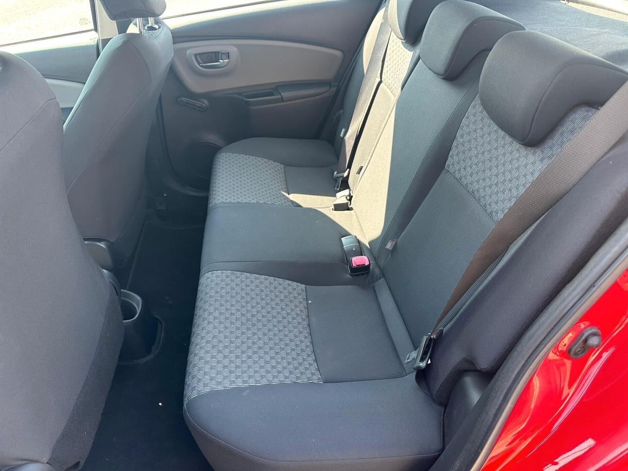 Toyota Yaris 1.0 5 porte Active