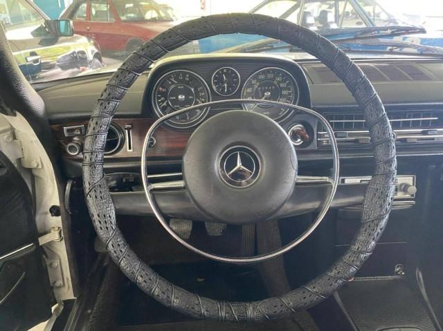 Mercedes 190 Mercedes 250 CE COUPE'