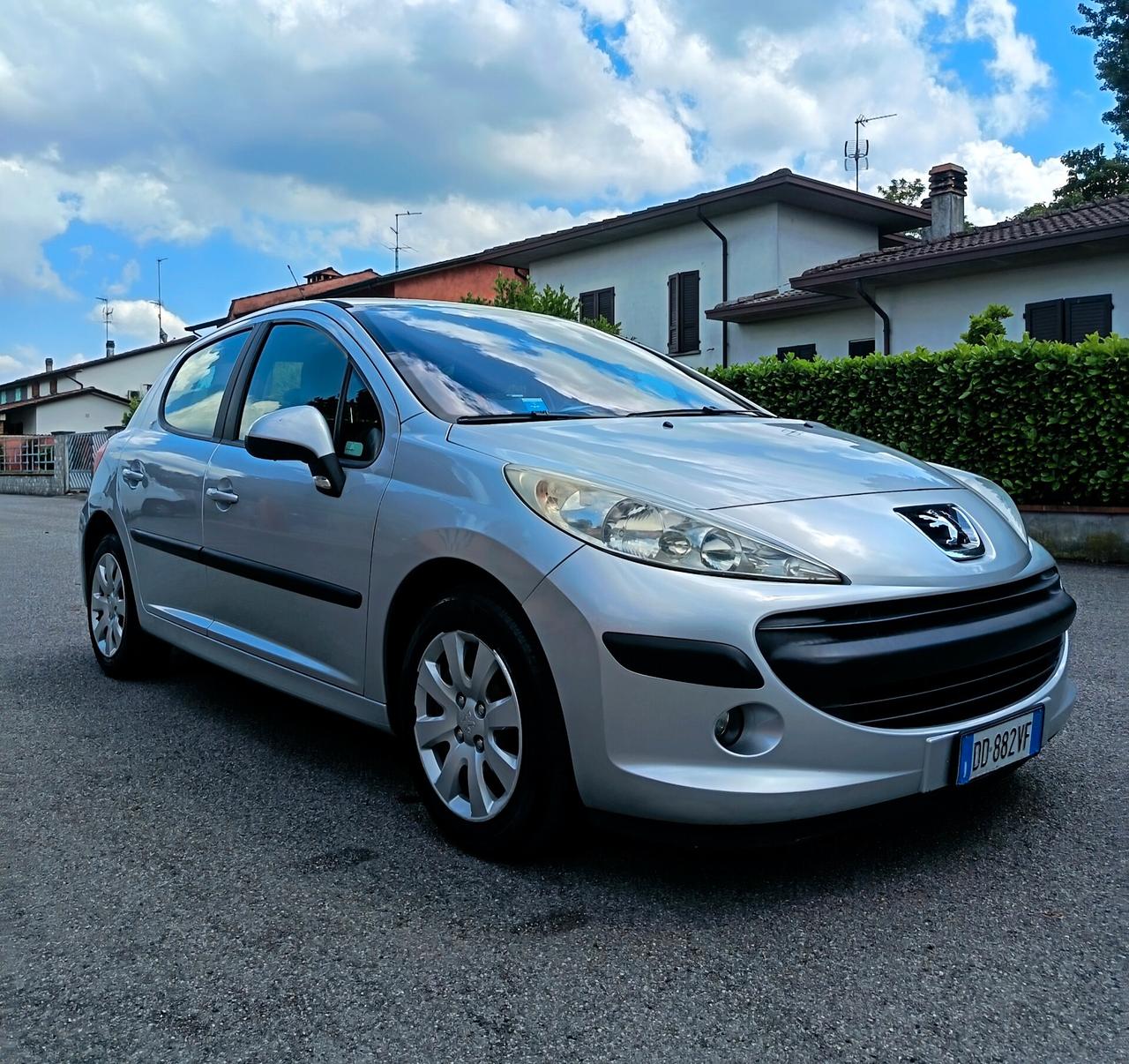Peugeot 207 1.4 HDi 70CV 5p. X Line