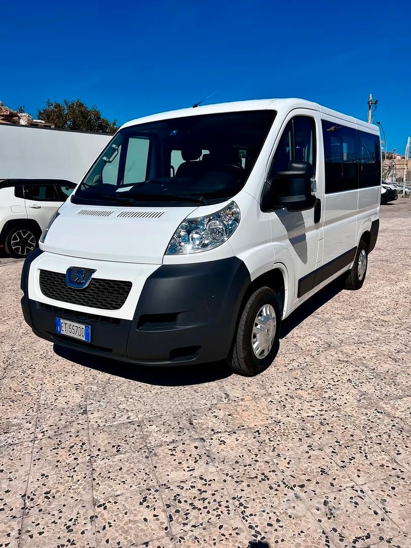 Peugeot Boxer 330 2.2 HDi/130CV FAP PC-TN Combi Comfort