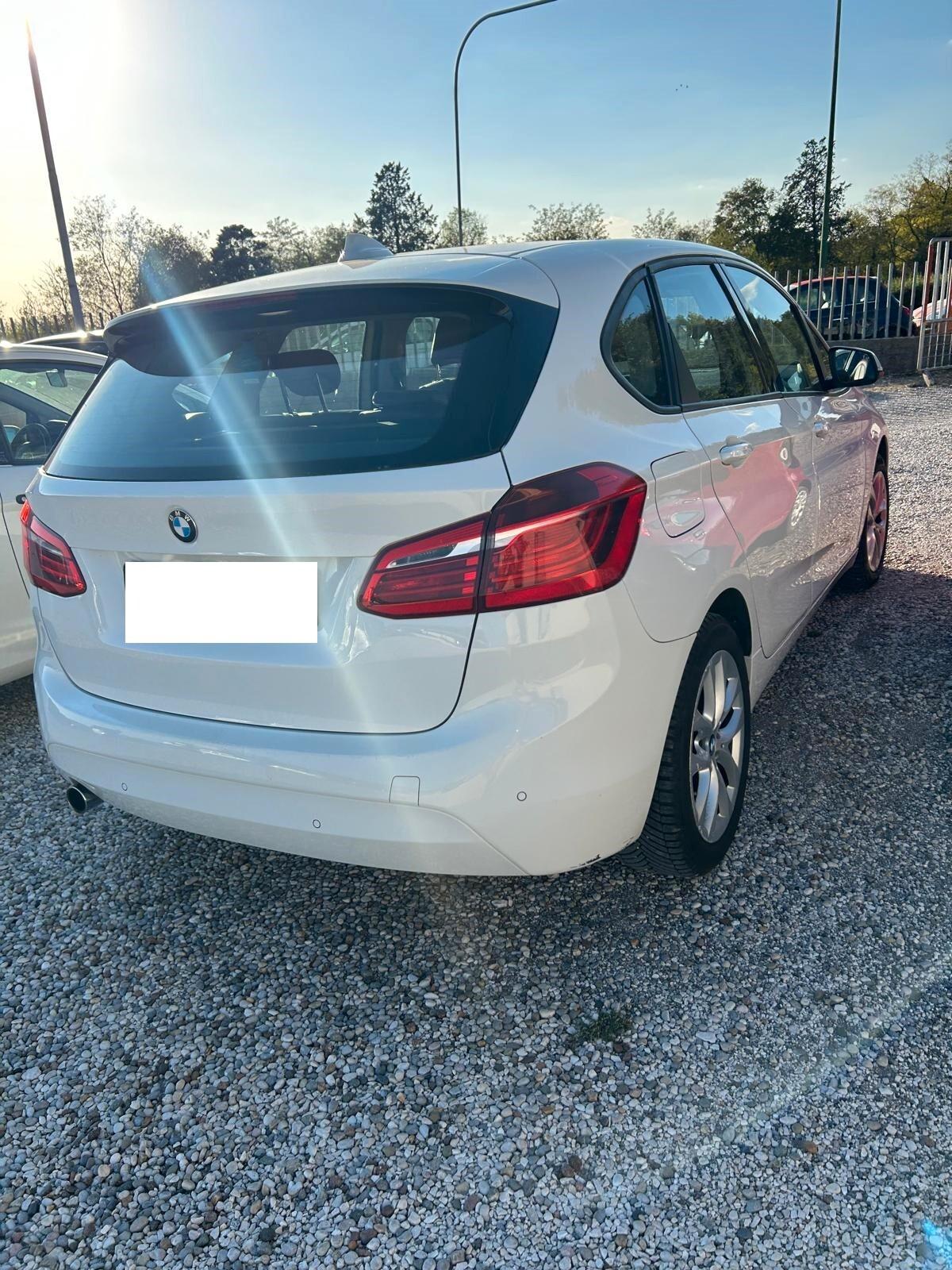 Bmw 218 218d active TOURER LUXURI Automatica