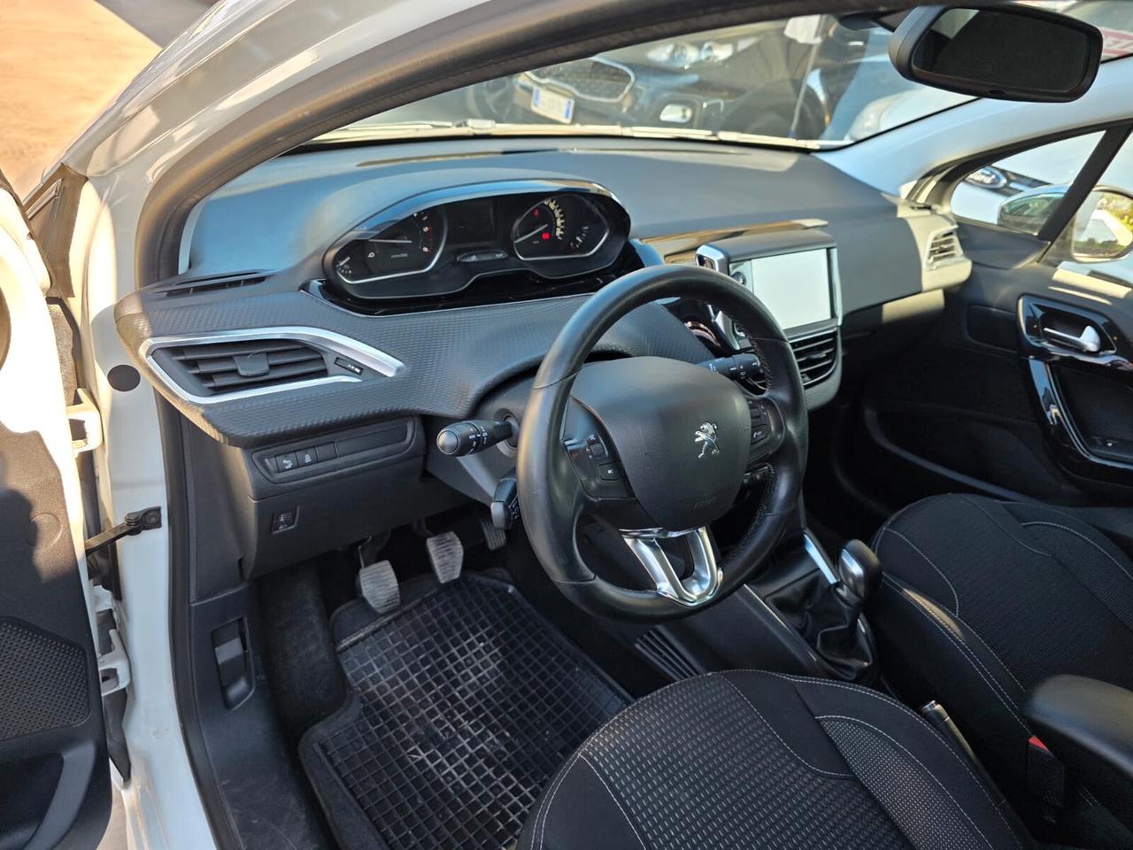Peugeot 208 BlueHDi 75 5 porte Allure