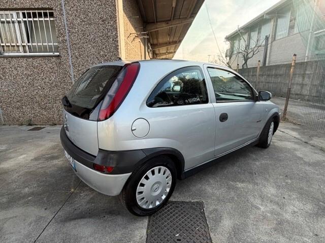 Opel Corsa 1.2i 16V cat 3 porte Comfort Euro 4 adatta a neopatentati