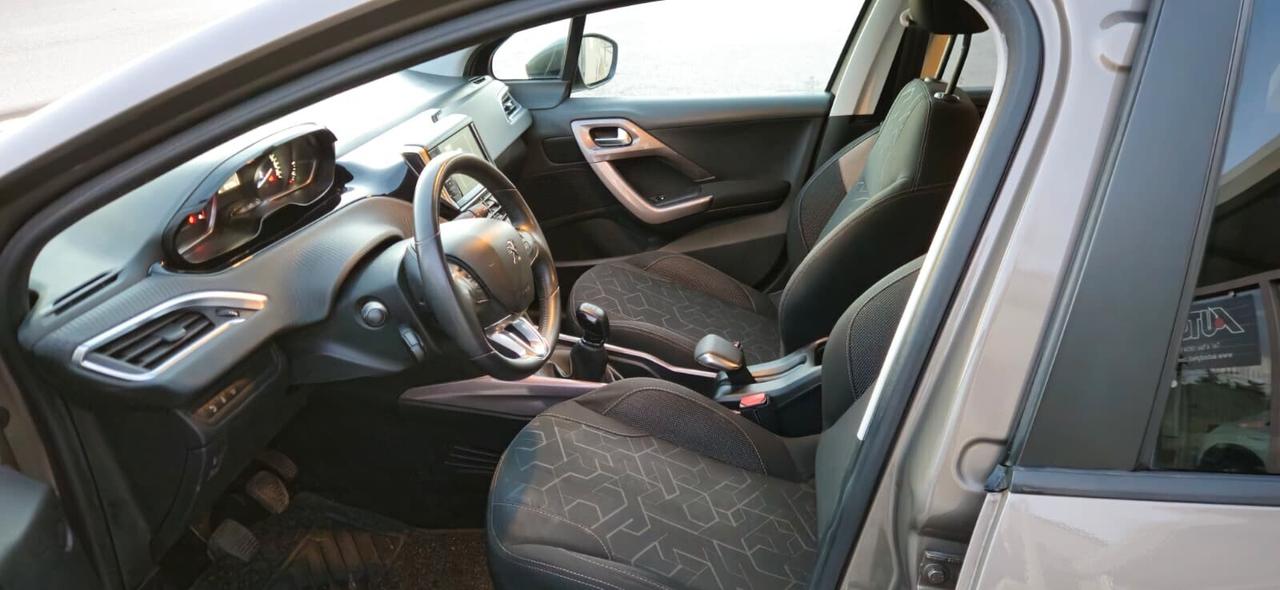 Peugeot 2008 BlueHDi 100cv Allure