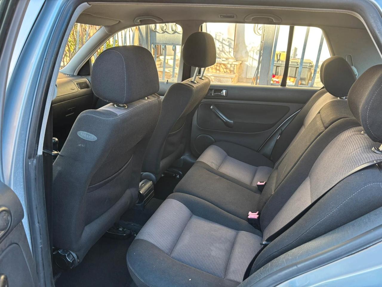 VOLKSWAGEN GOLF 1.9 130 CV