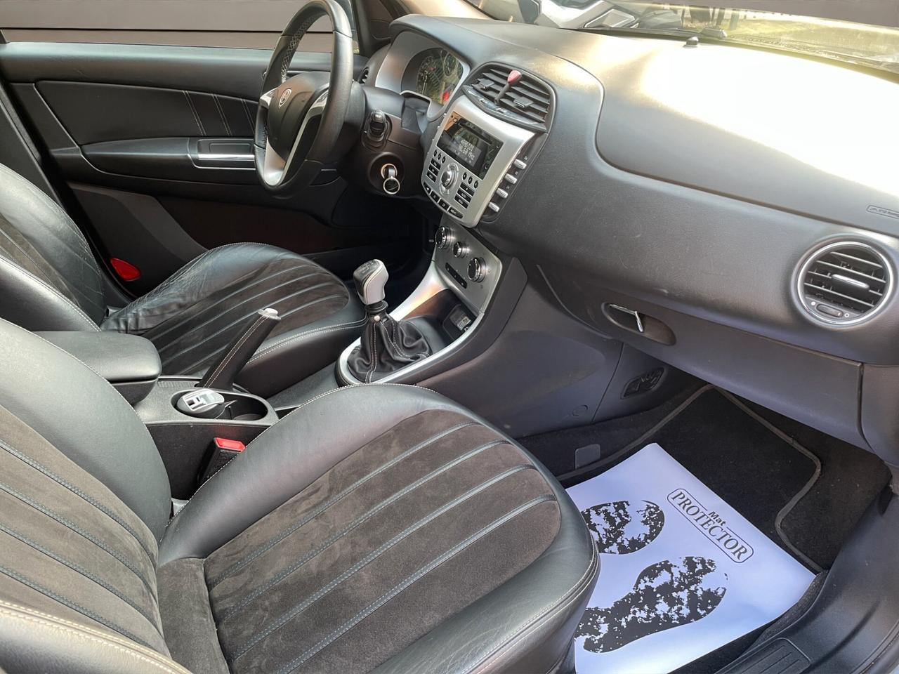 Lancia Delta UNICO PROPRIETARIO - NEOPATENTATI