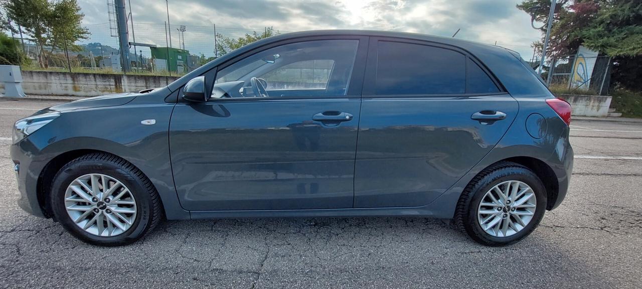 KIA RIO 1,0 IBRIDA BENZINA 100 CV ST LINE STRAFULL OPTIONAL,PARI AL NUOVO FULL FULL