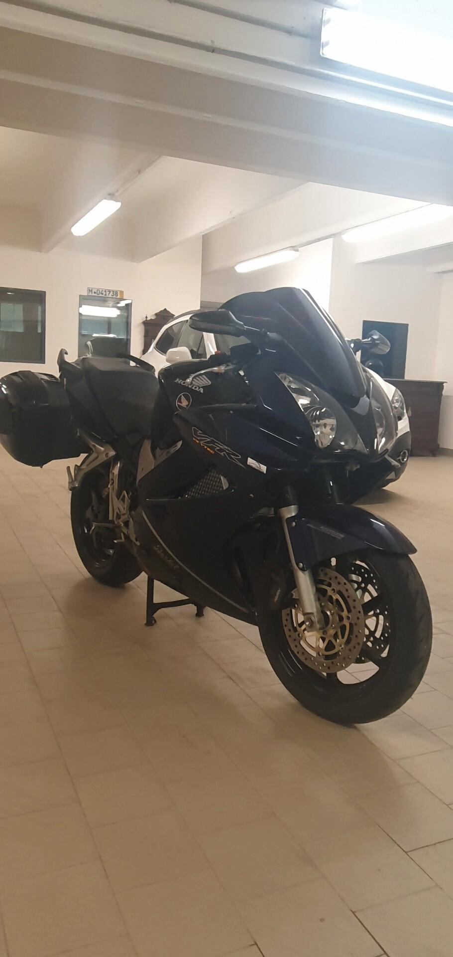 Honda VFR 800 Perfetta - 2002