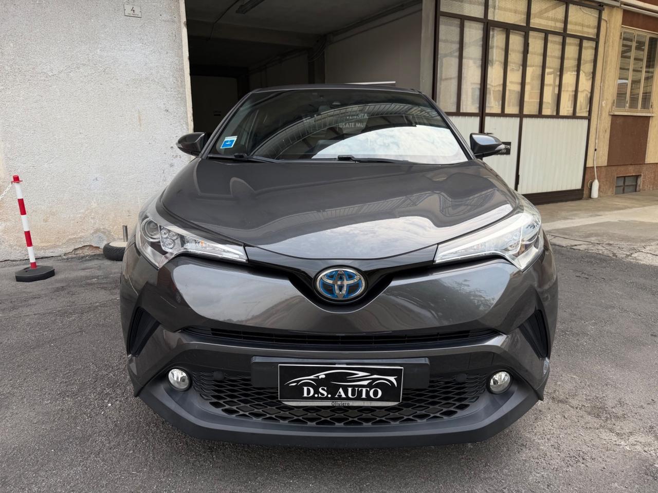 Toyota C-HR 1.8 Hybrid E-CVT Lounge