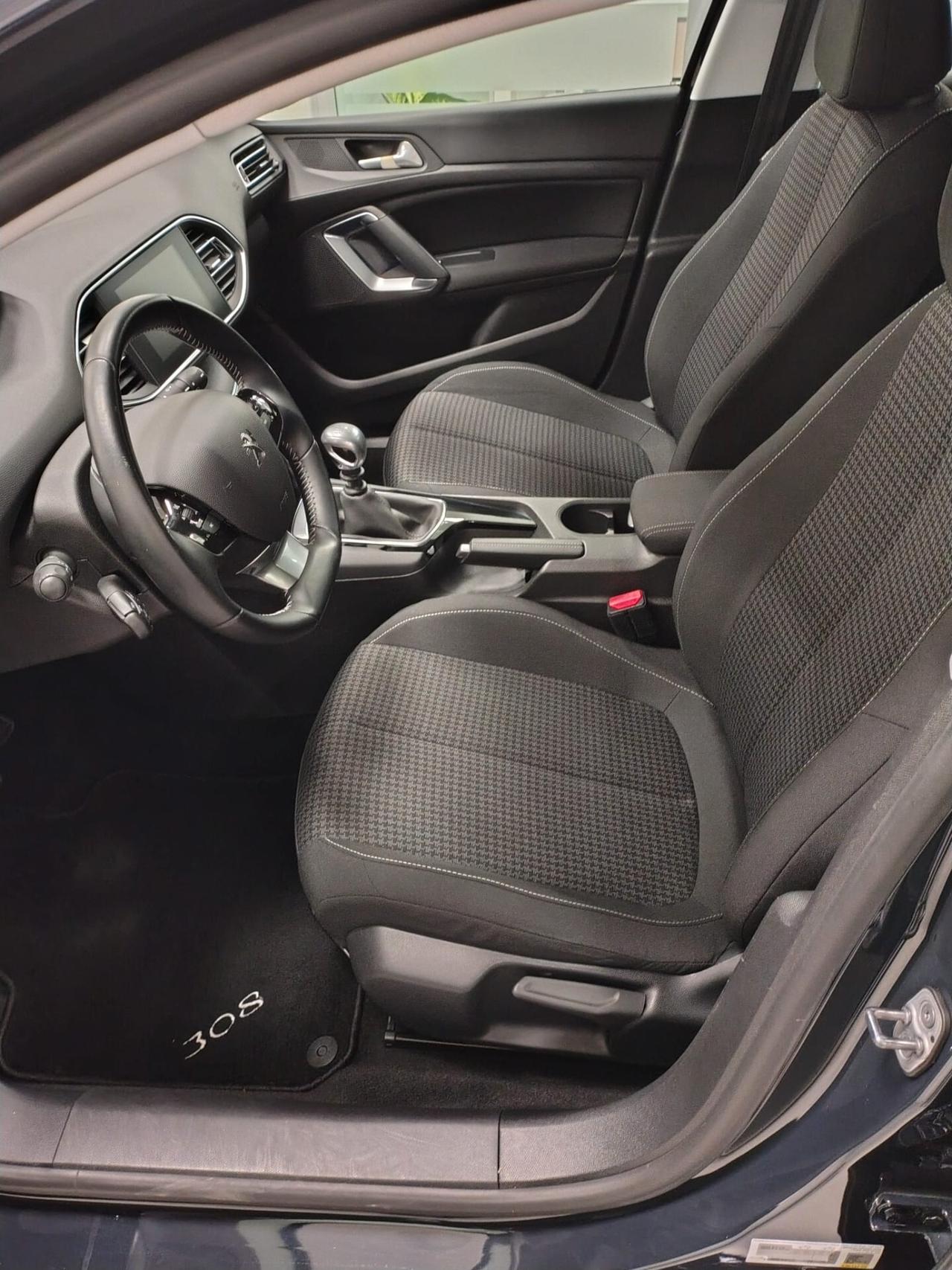 Peugeot 308 BlueHDi 130 S&S EAT8 Active