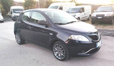 Lancia Ypsilon 1.2 69 CV 5 porte Platinum