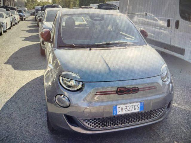 FIAT 500e Berlina Red 2024