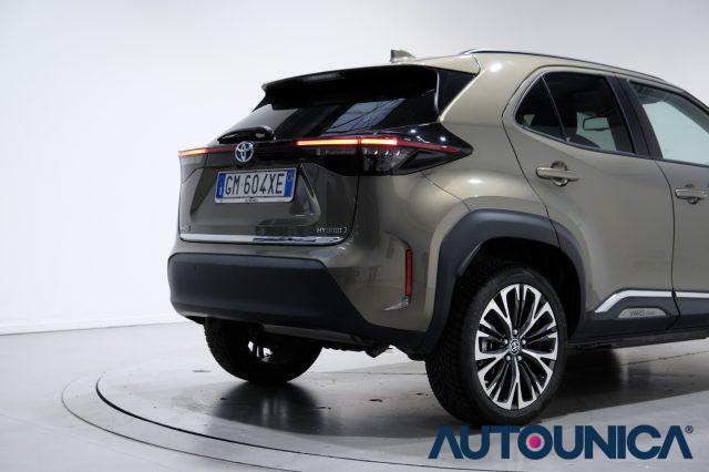 TOYOTA Yaris Cross 1.5 HYBRID E-CVT AWD-I 4x4 LOUNGE TETTO PANORAMA