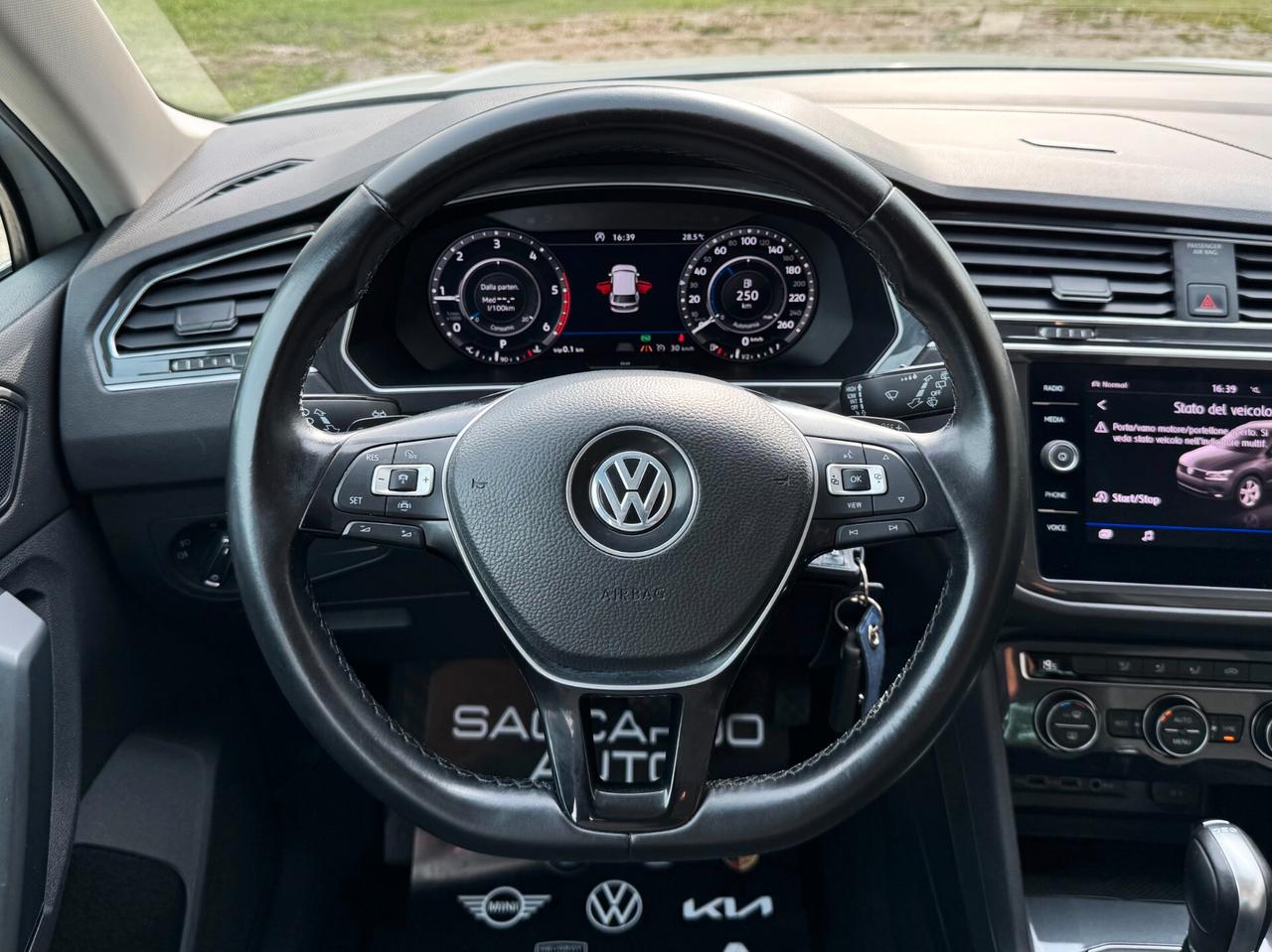 Volkswagen Tiguan 2.0 TDI 150cv DSG Sport R-Line | UNICO PROP.