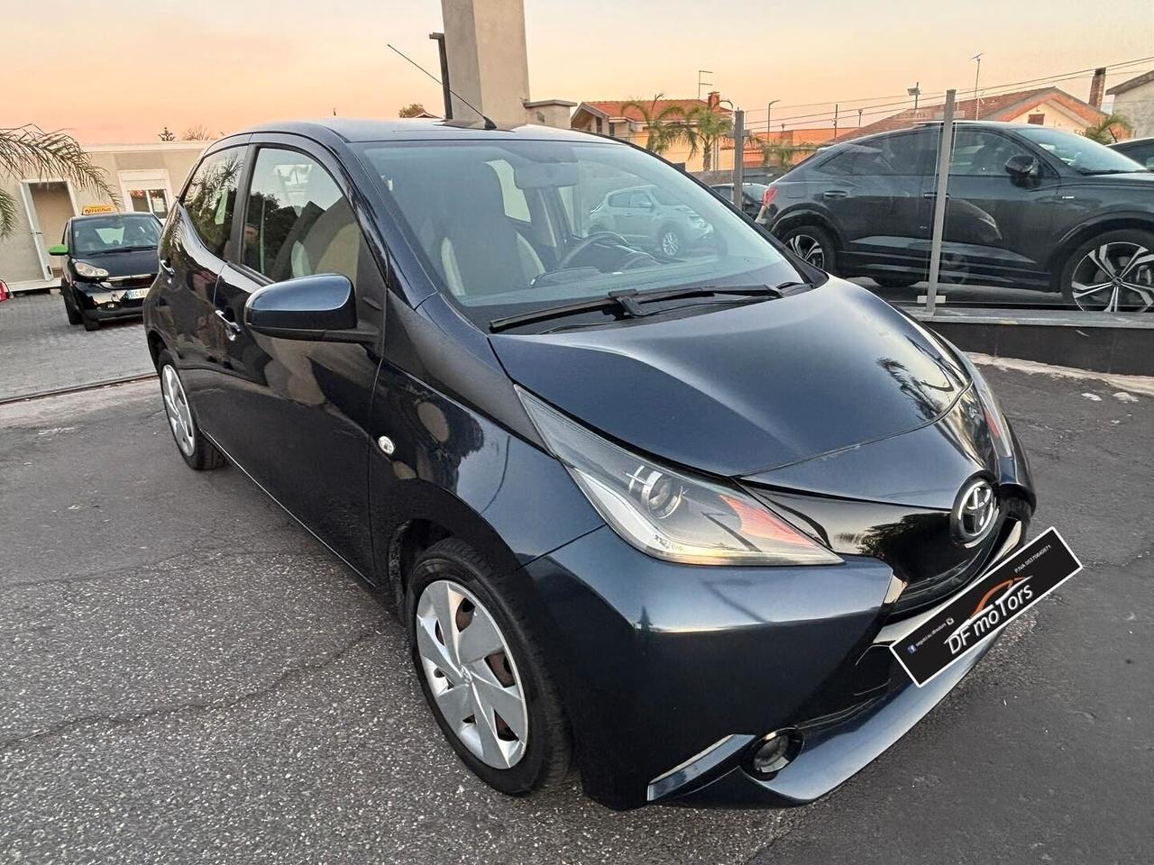 Toyota Aygo 1.0 VVT-i 69 CV 5 porte x-clusiv