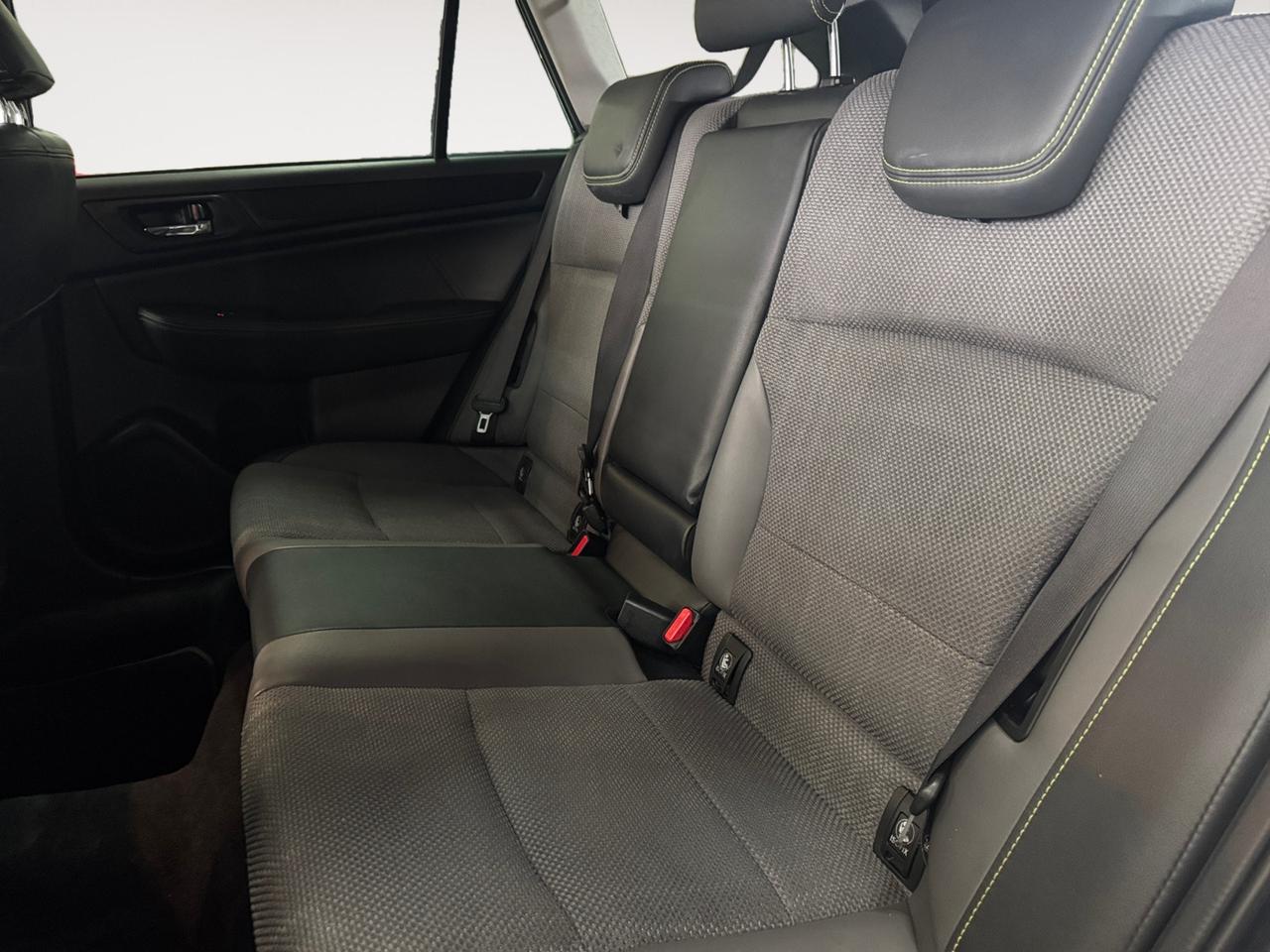 SUBARU Outback 2.5i Free lineartronic