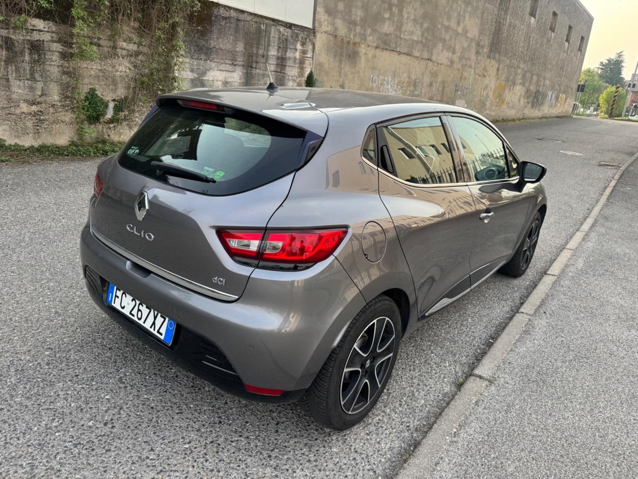 Renault Clio manutenzione completa ok neopatentati