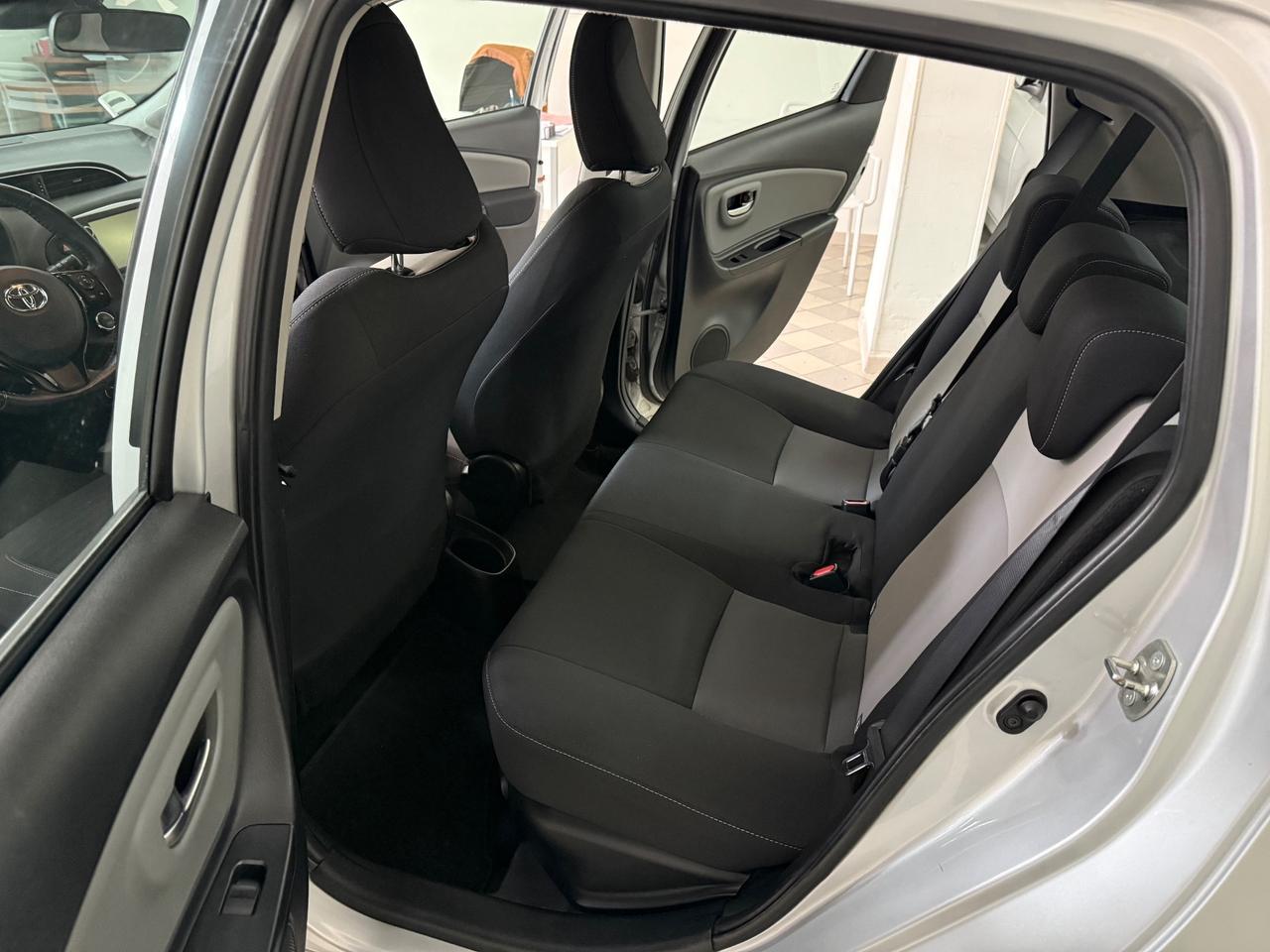Toyota Yaris 1.5 Hybrid 5 porte Cool