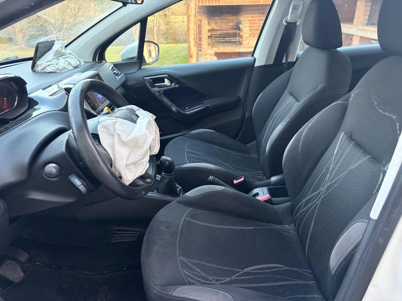 Peugeot 208 1.2 PURETECH INCIDENTATA MARCIANTE