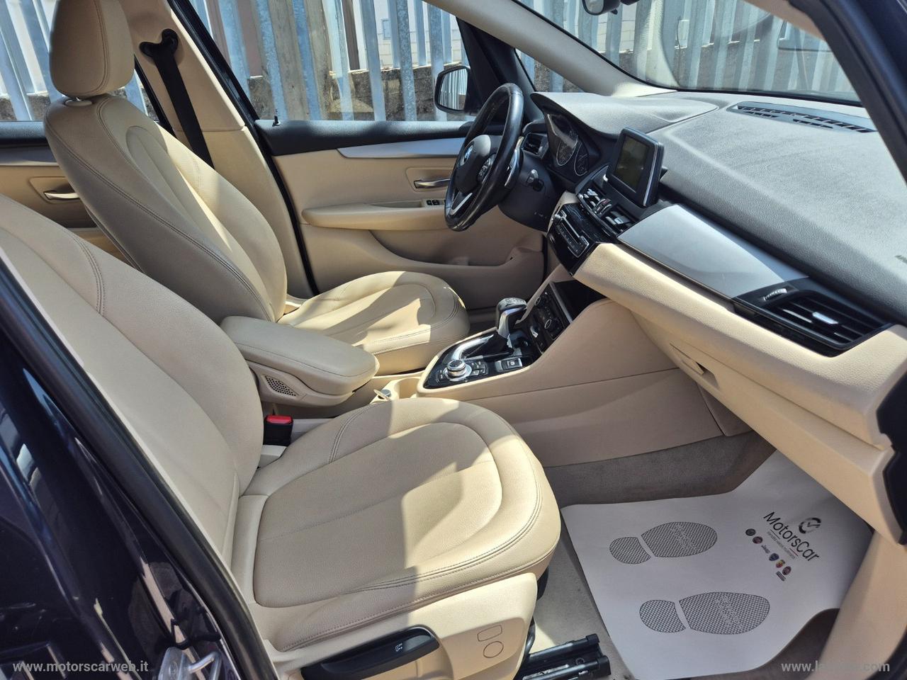 BMW 218d Active Tourer Advantage