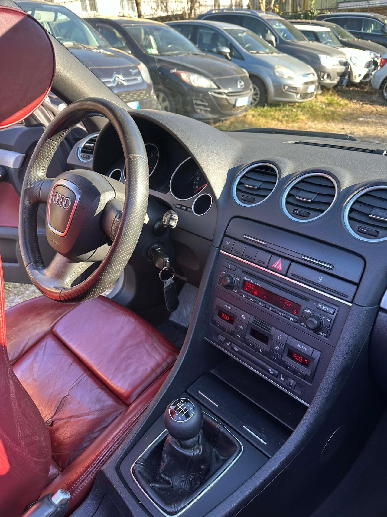 Audi A4 CABRIO SLINE 2.0 TDI KMCERT FULLOPT