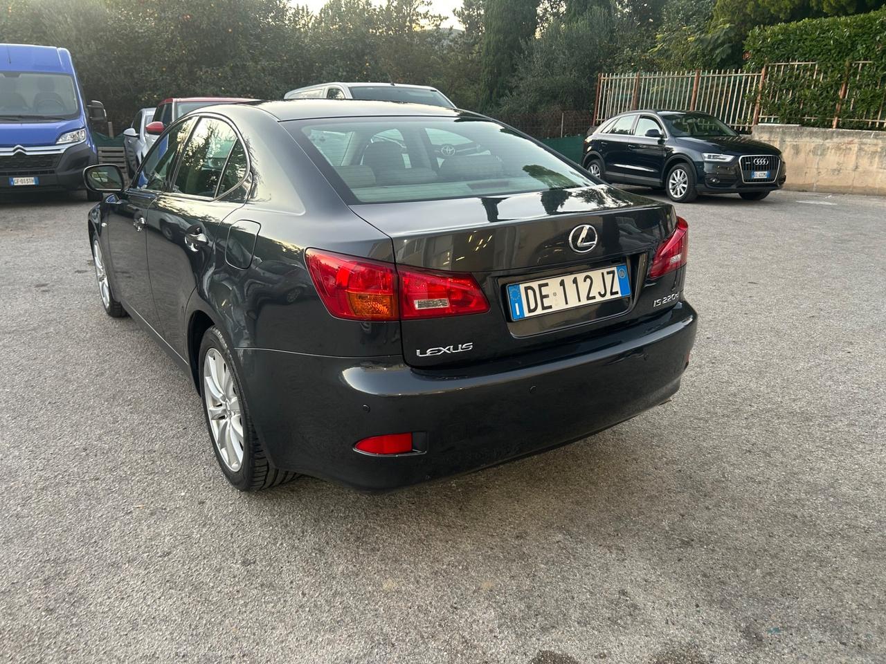 Lexus IS 220d 2.2 16V Luxury