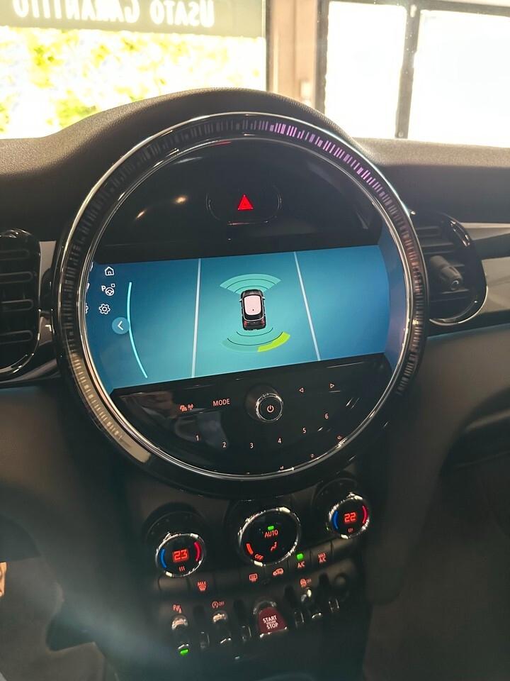Mini 5p 1.5 Essential 75cv