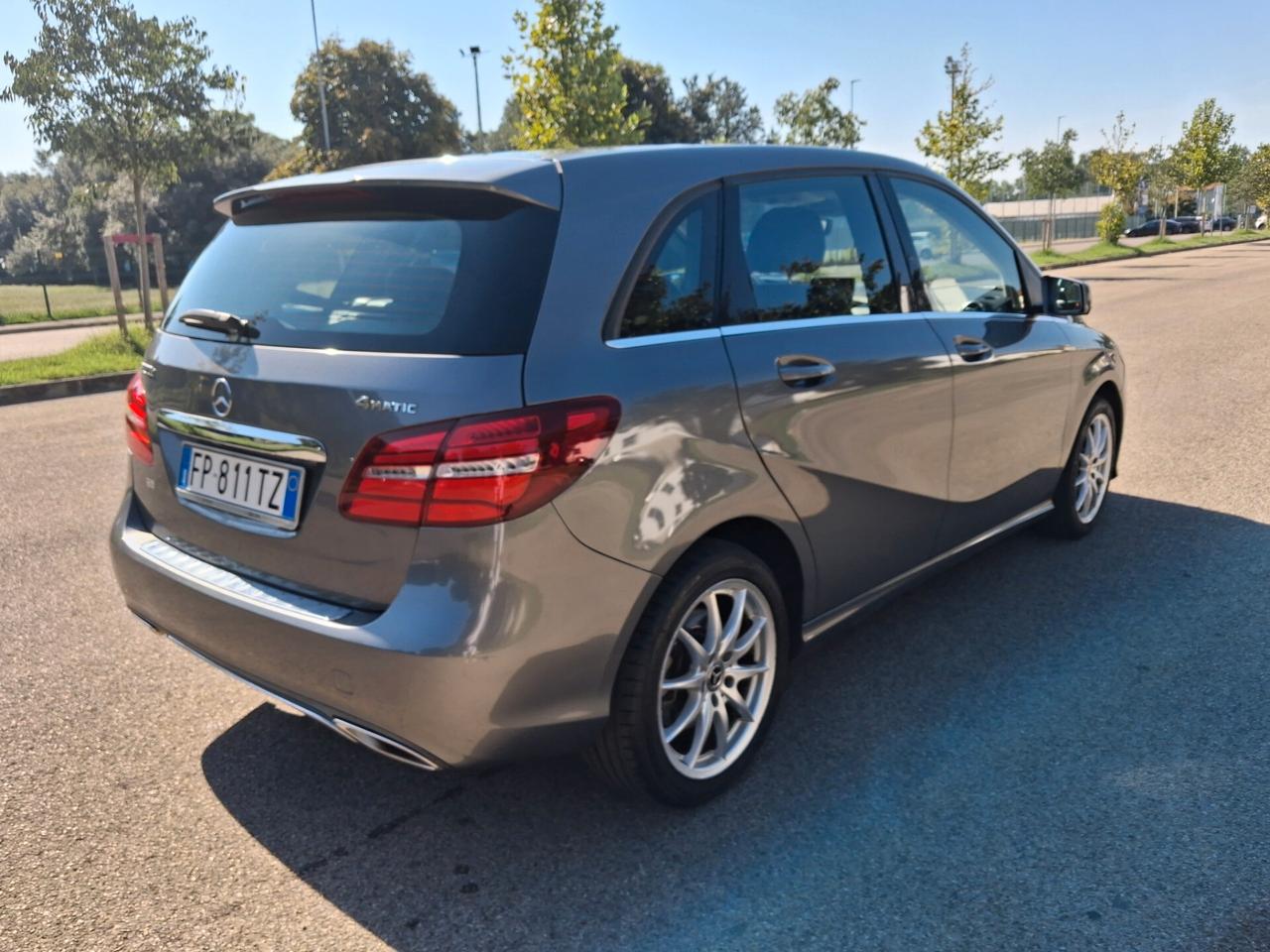 Mercedes-benz B 200 d Automatic 4Matic Premium