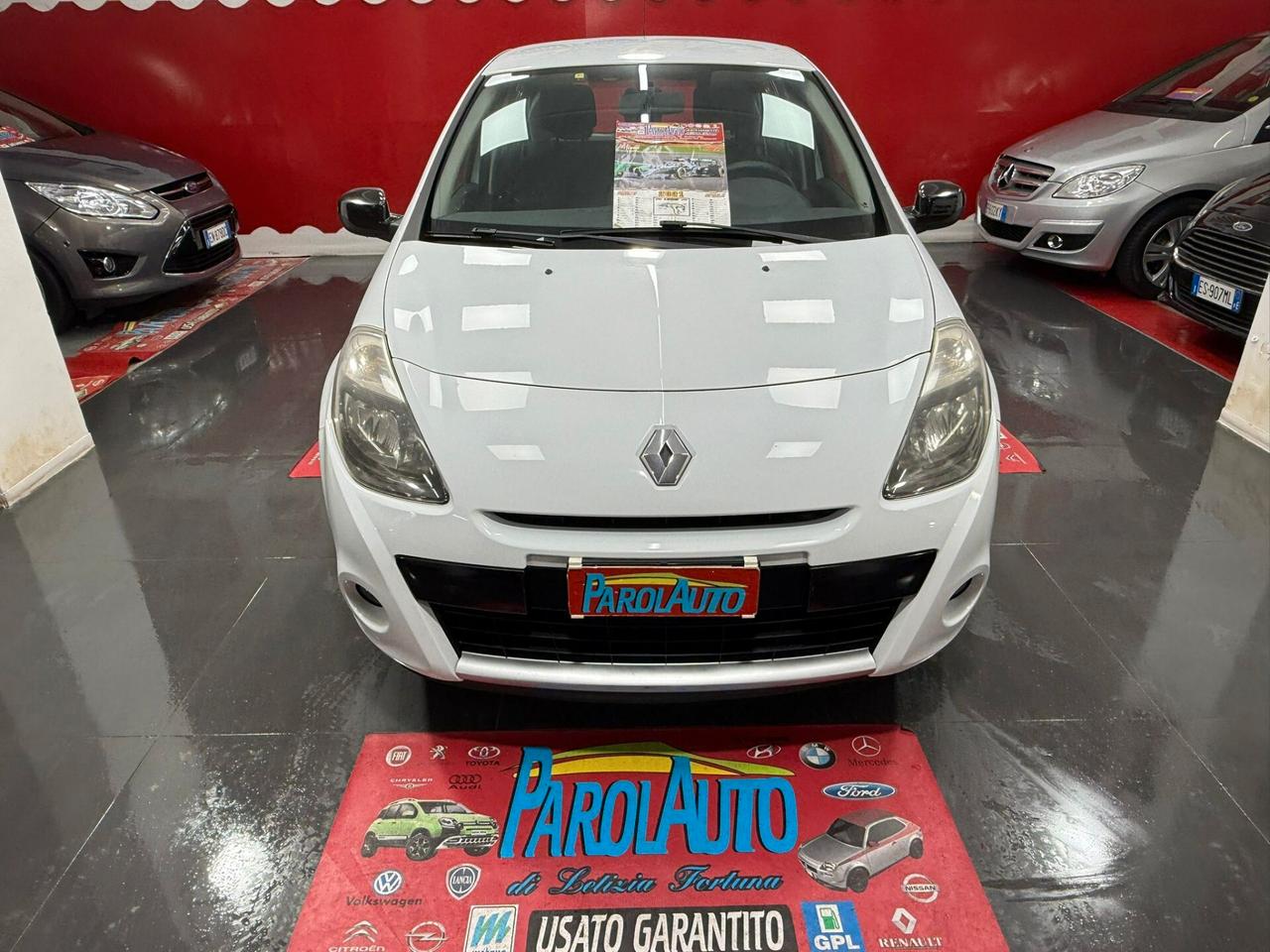 Renault Clio 1.2 16V 75cv Luxe - 2011