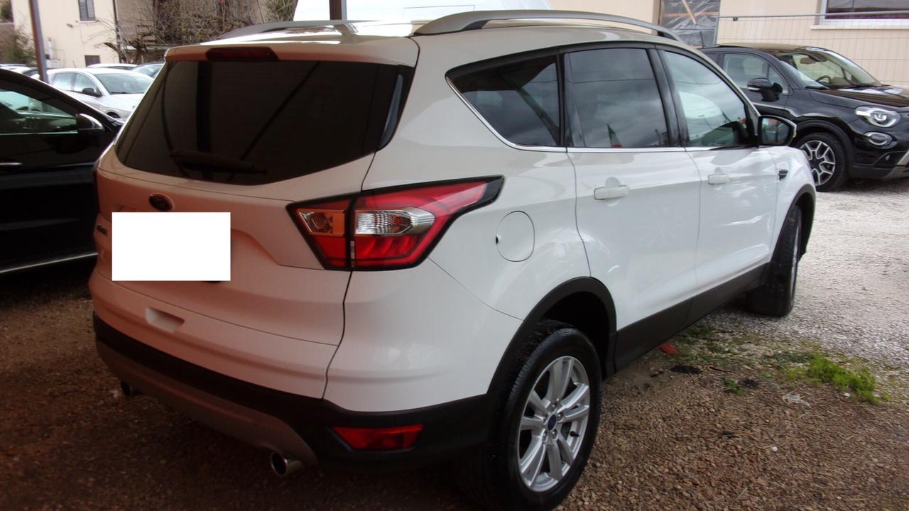 Ford Kuga 1.5 TDCI 120 CV S&S 2WD Titanium
