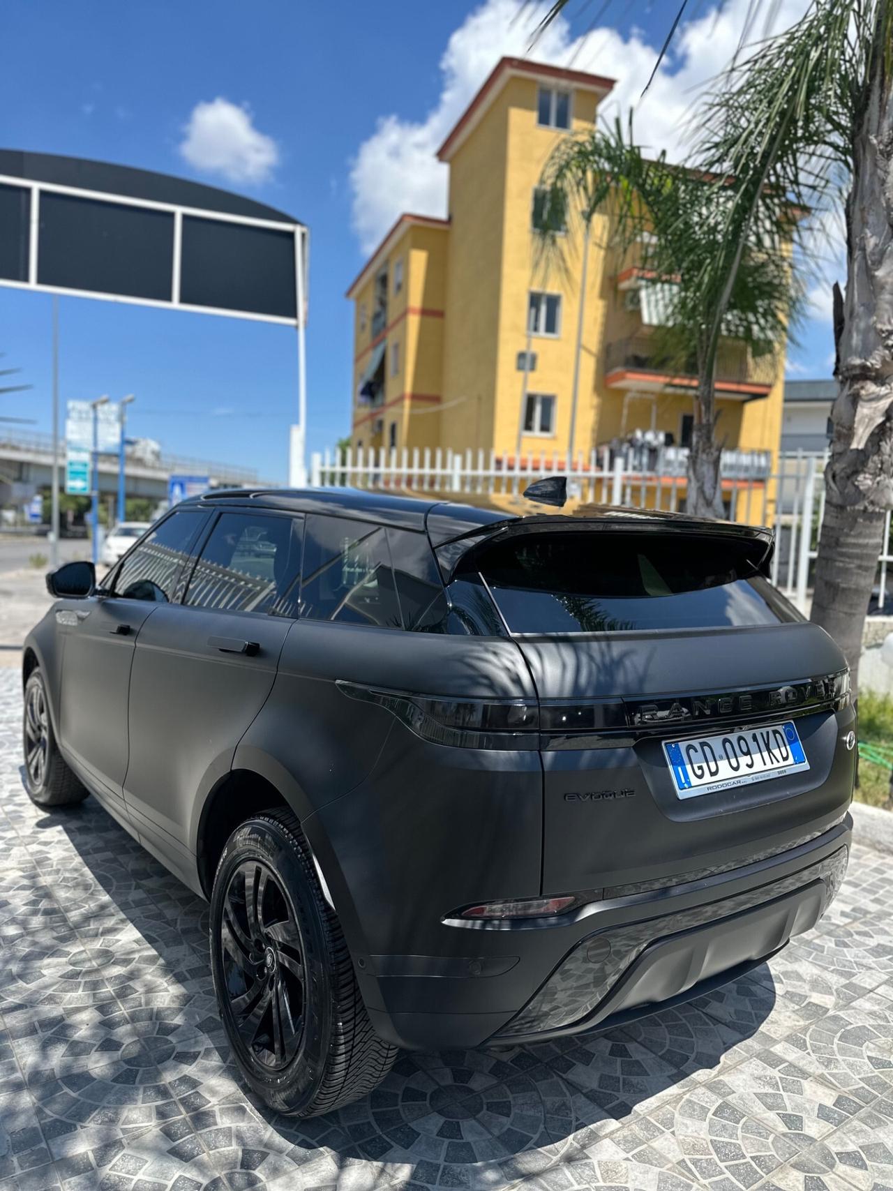 Land Rover Range Evoque 2.0D I4 163 CV R-Dynamic