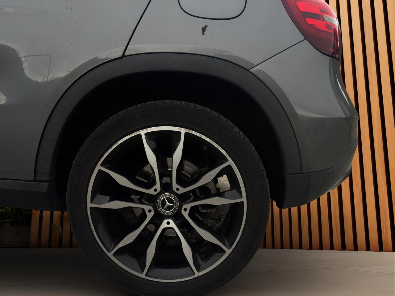 Mercedes-benz GLA 200 d Premium