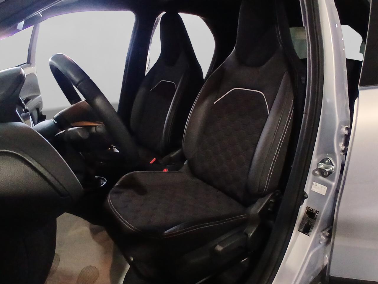 Toyota Aygo X 1.0 VVT-i 72 CV 5 porte JBL Special Edition