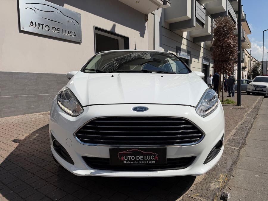 Ford fiesta 1.4 gpl serie titanium certificat nuov