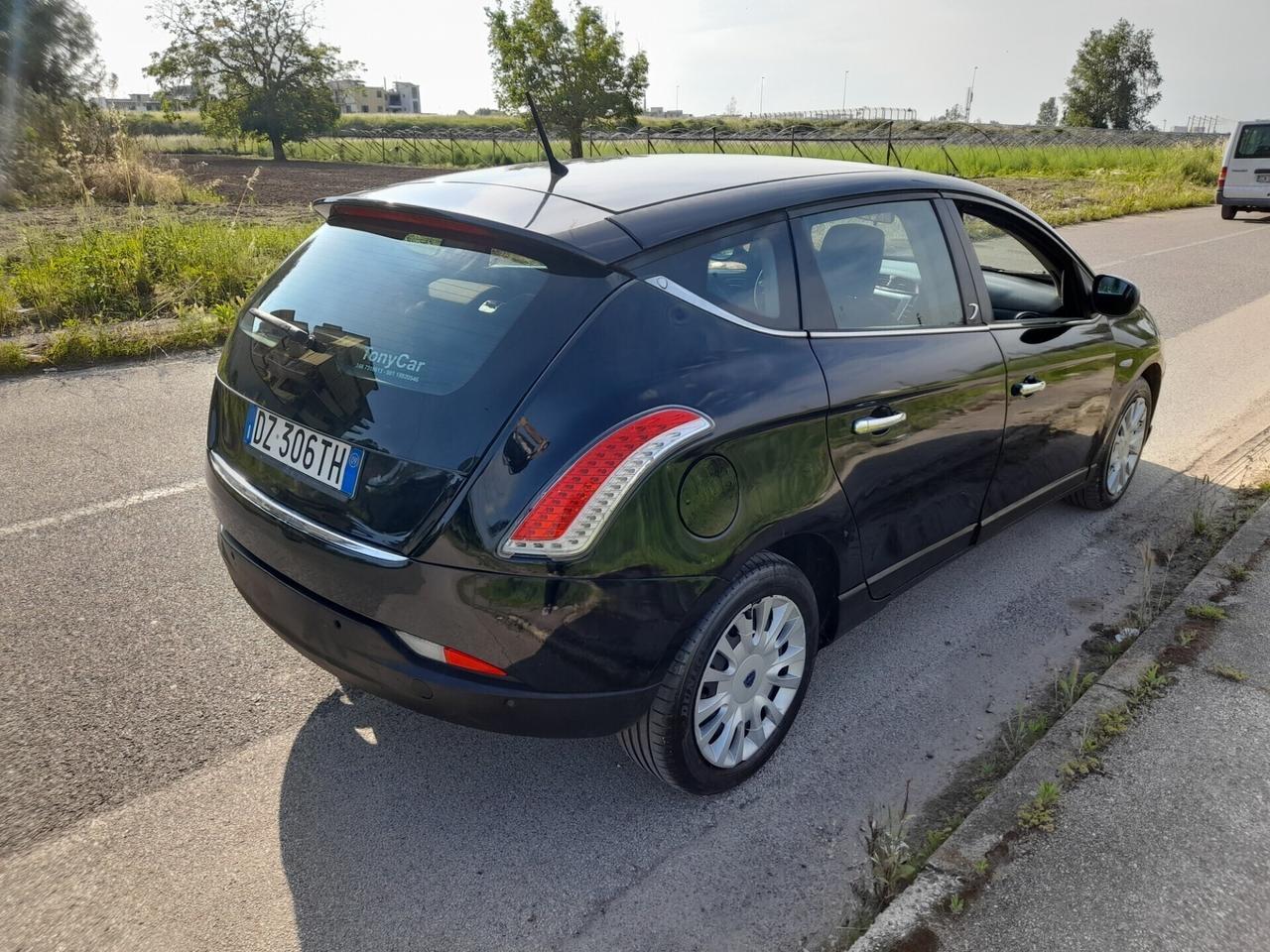 Lancia Delta 1.6 MJT 120 cv DPF Platino