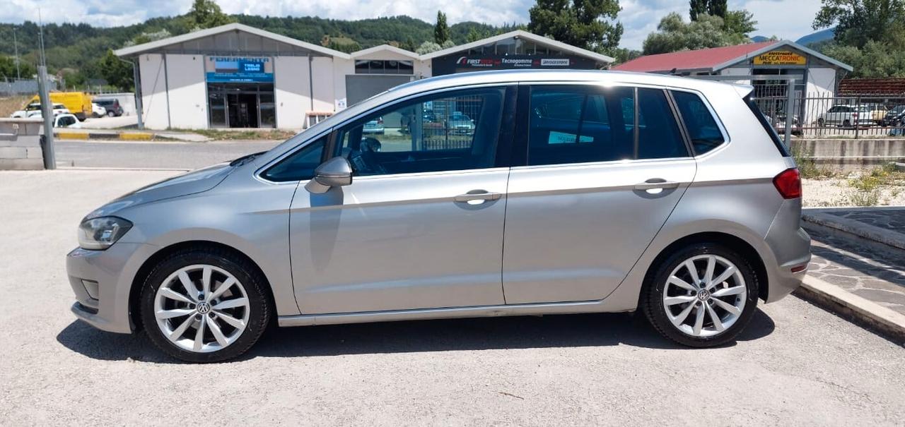 Golf Sportsvan 1.6 TDI 110CV DSG Highline BlueMotion Tech.