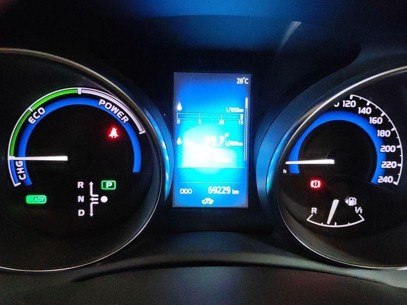 Toyota Auris 1.8 Hybrid Black Edition AREA C FREE