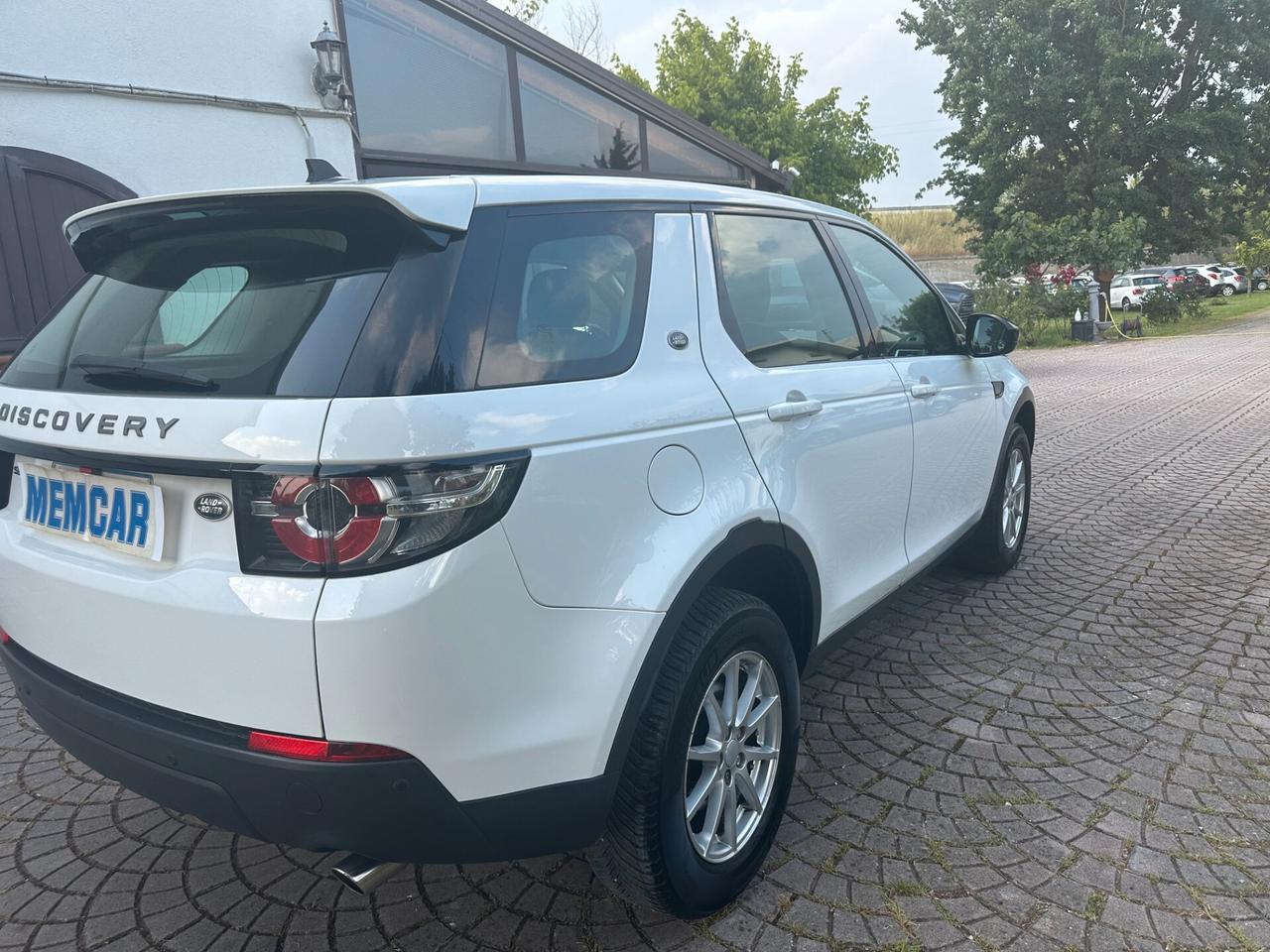 LAND ROVER DISCOVERY SPORT BELLISSIMO UNIPROPRIETARIO CON SOLO 98,000 KM FULL OPZ. PERMUTABILE