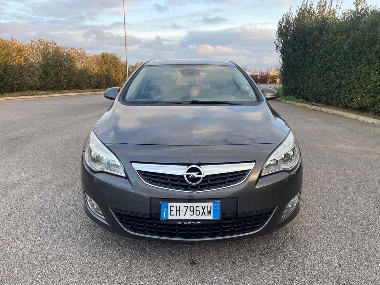 Opel Astra 1.7 CDTI 110CV 5 porte