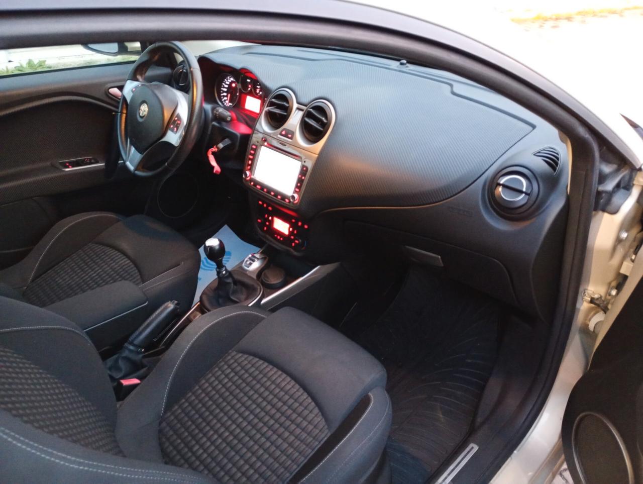 Alfa Romeo MiTo 1.4 Turbo 135 CV M.air S&S Distintive Sport Pack