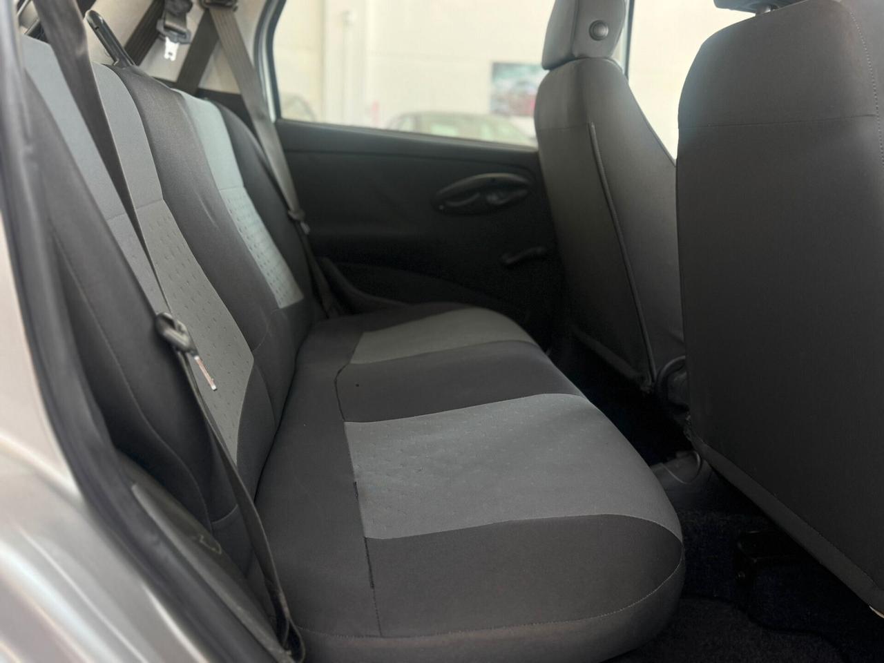 Fiat Punto 1.2 5 porte Active Natural Power