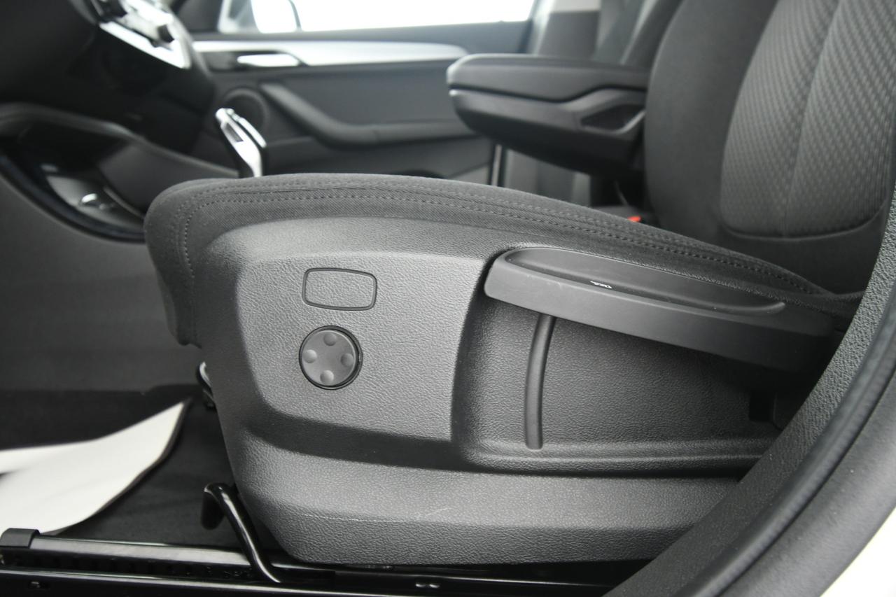BMW X2 sdrive18d Business X auto CAMERA+BLUETOOTH+LED