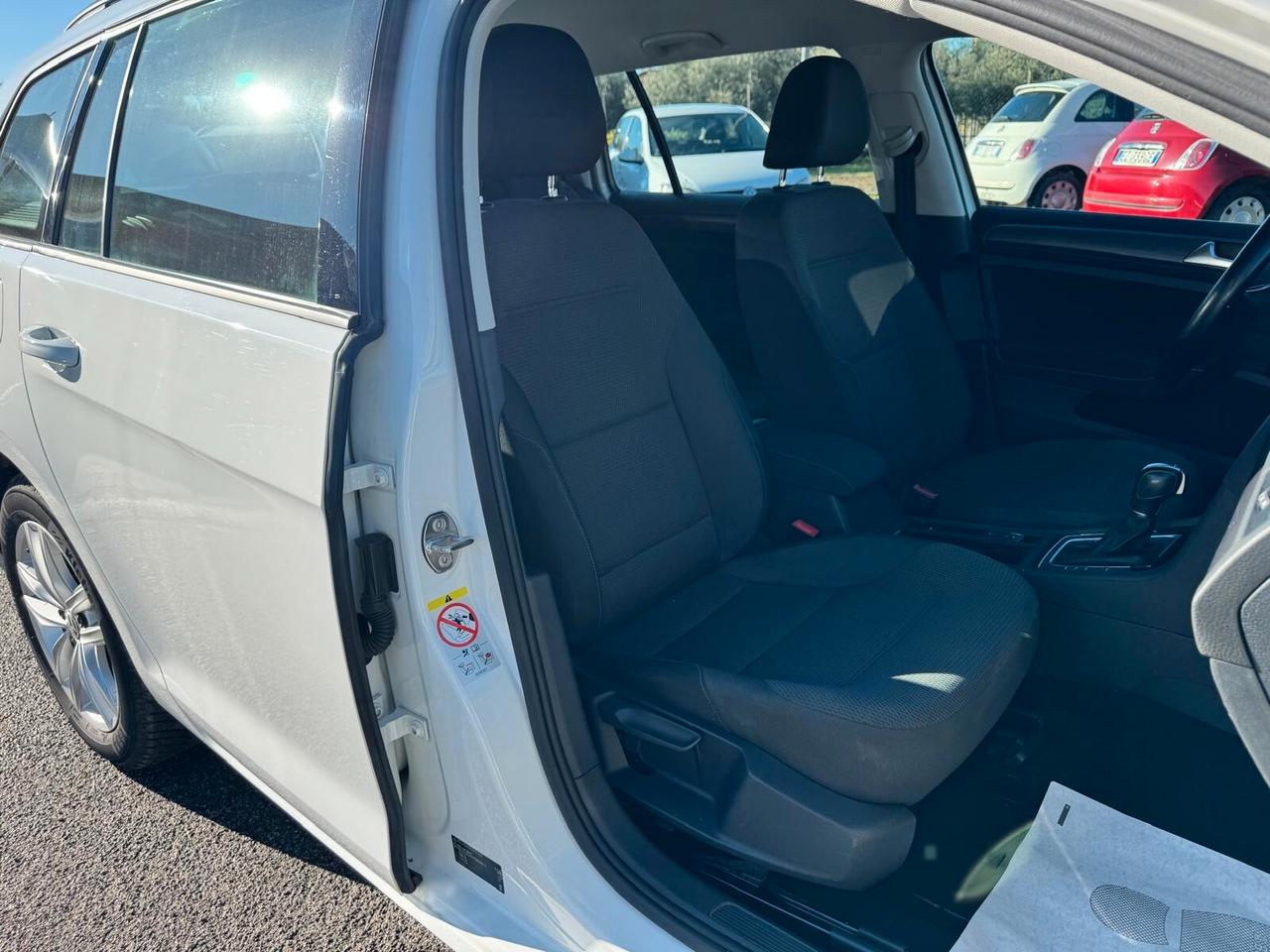 Volkswagen Golf Variant 7.5 1.6 TDI 115CV DSG EXECUTIVE BMT 2019