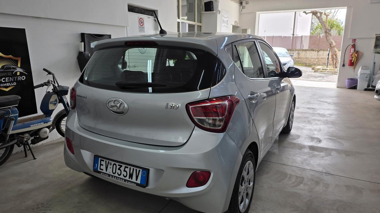 Hyundai i10