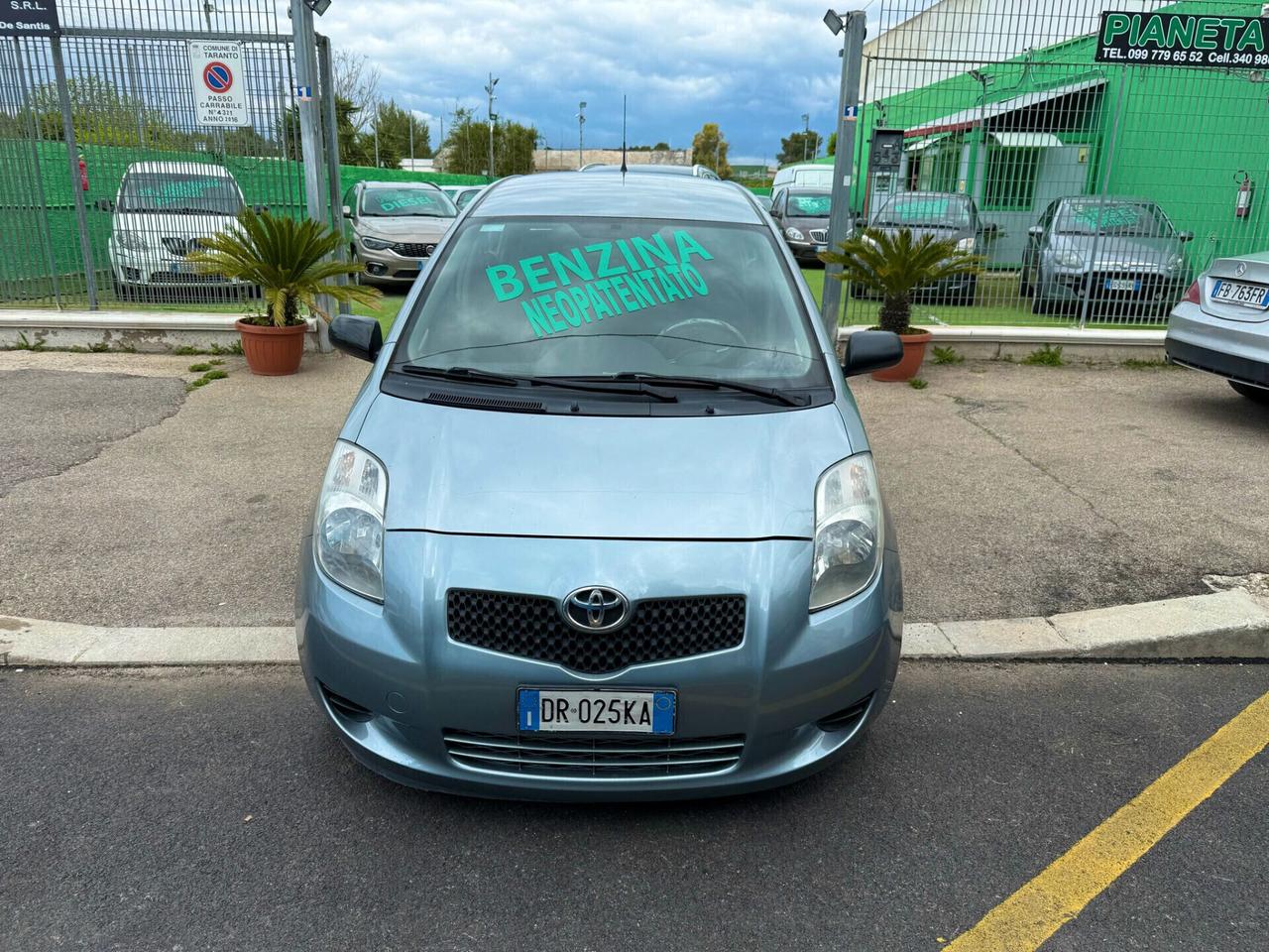 Toyota Yaris 1.0 5 porte