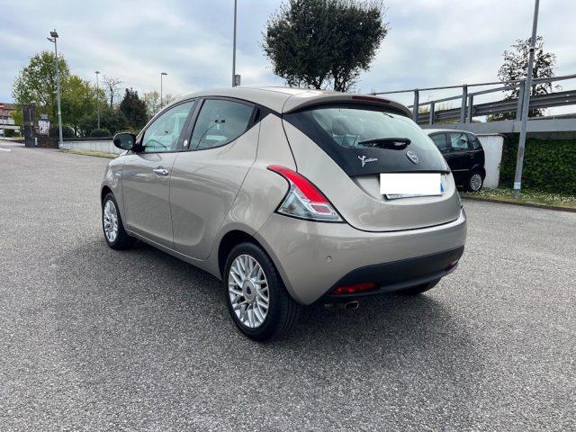 LANCIA Ypsilon 1.2 69 CV 5 porte GPL Ecochic Gold