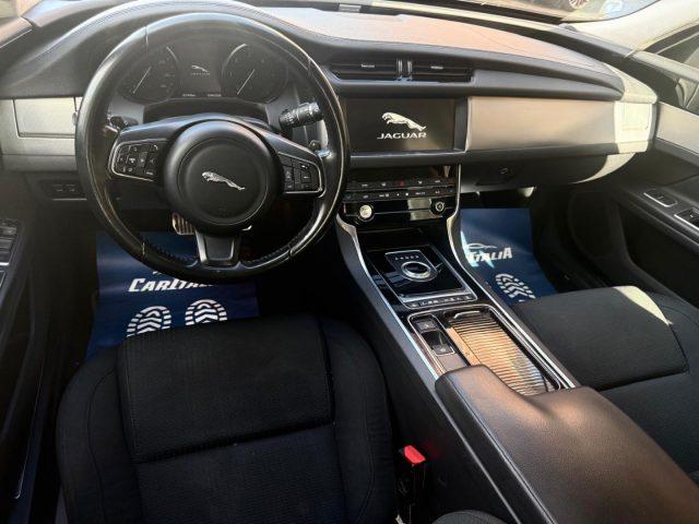 JAGUAR XF 2.0 D 180 CV aut. Pure