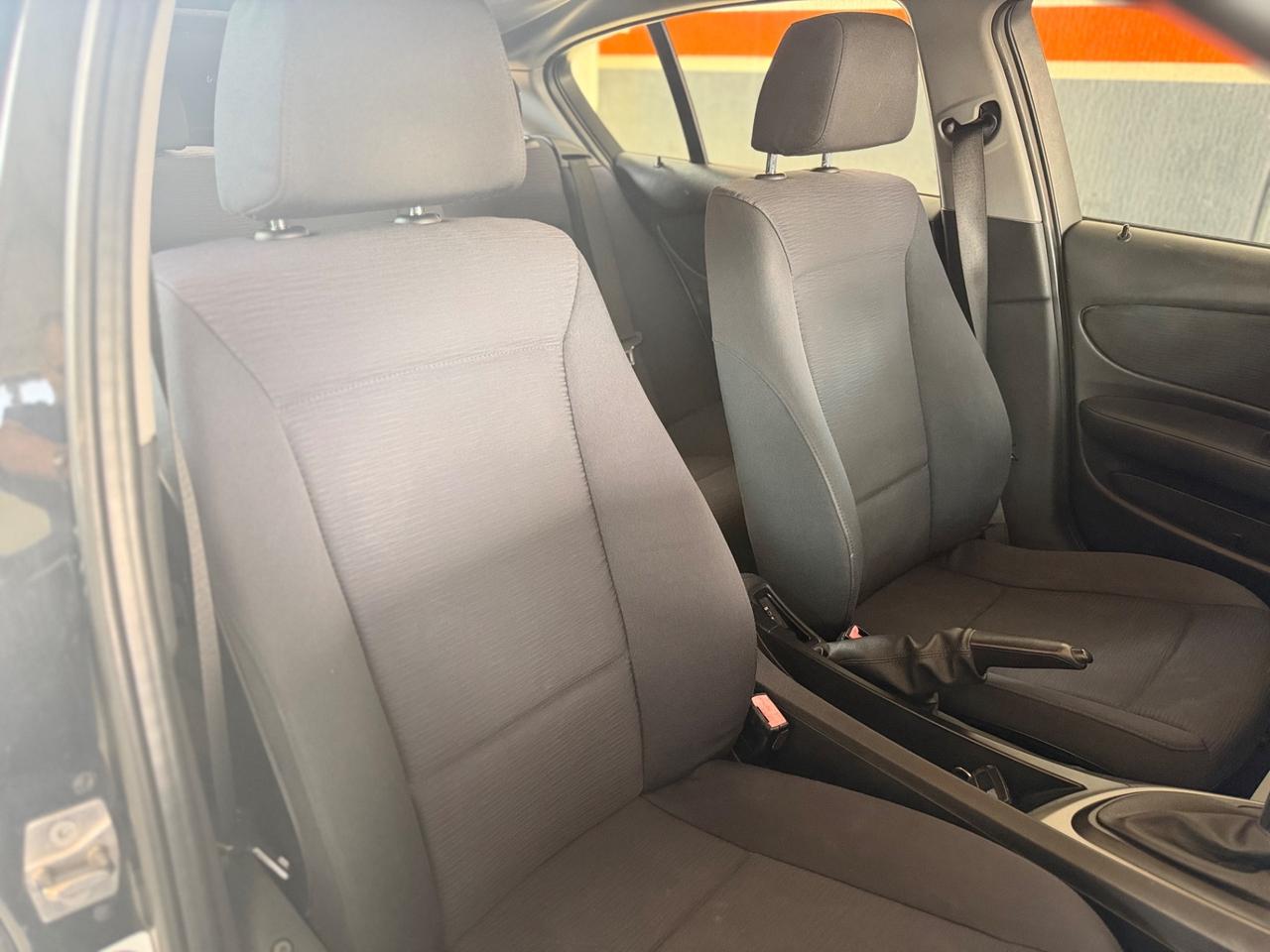 Bmw 118 118d 2.0 143CV cat 5 porte Attiva NEOPATENTATI