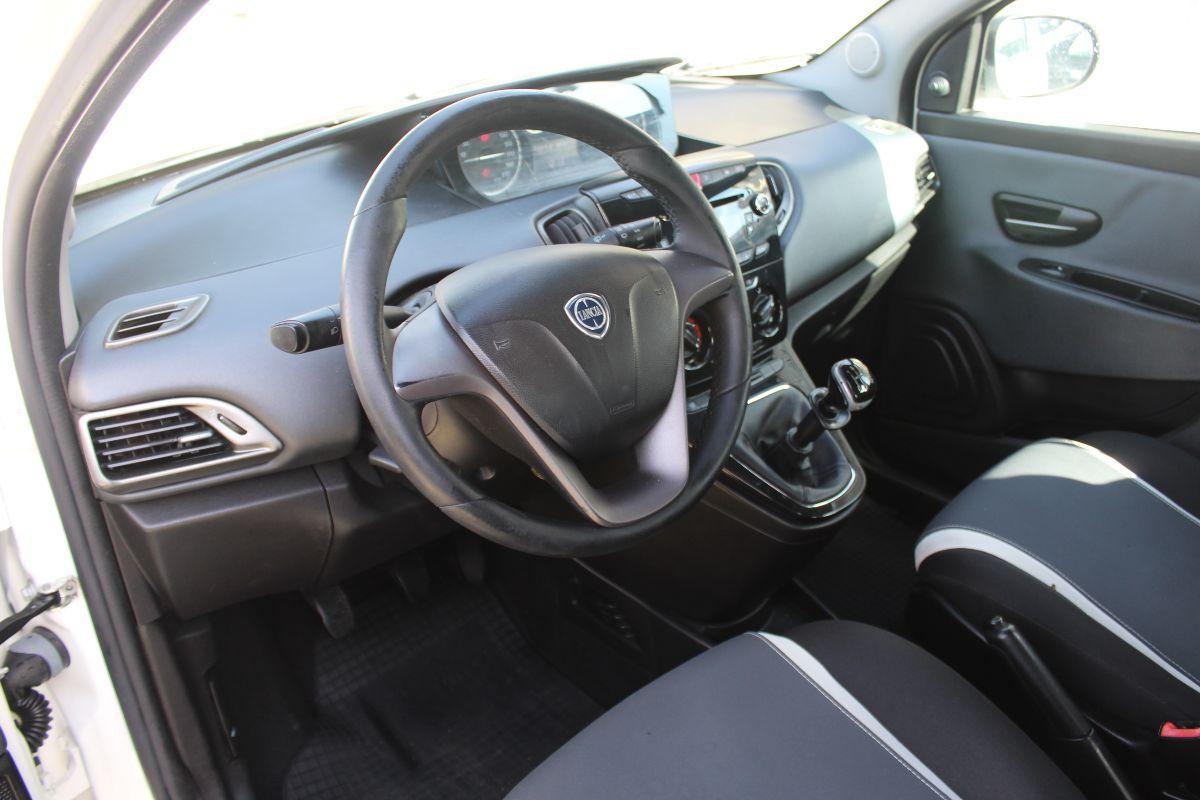 LANCIA - Ypsilon - 1.2 69 CV 5 porte Elefantino